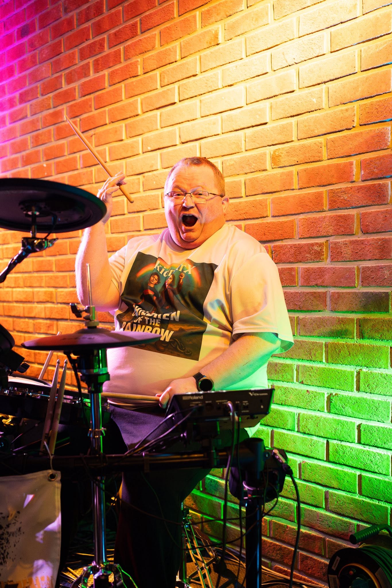 Geir Morten Bremset bak trommene